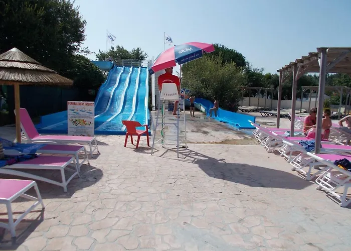 Mobilhome Charme Funpass Et Wifi Inclus Parque de vacaciones